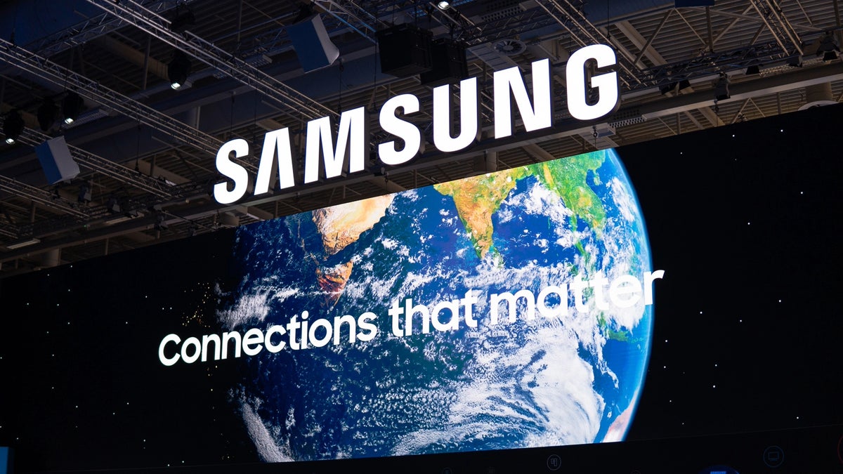 Nakonets-ustroystvo-smeshannoy-realnosti-Samsung-vyydet-v-2025-godu
